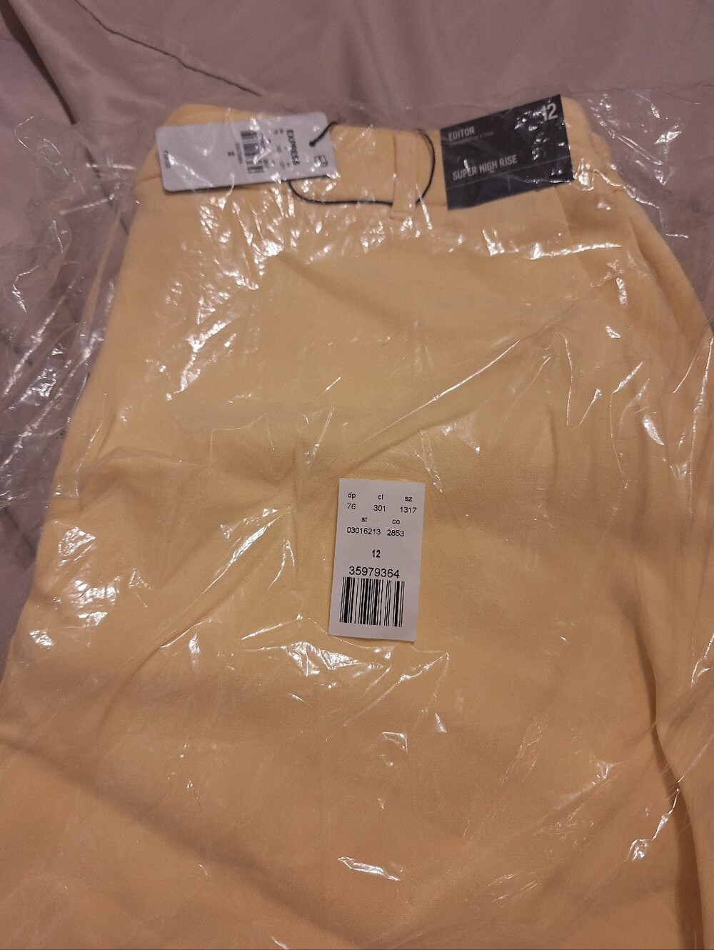 Express Stylist Shorts - Picture 5 of 5